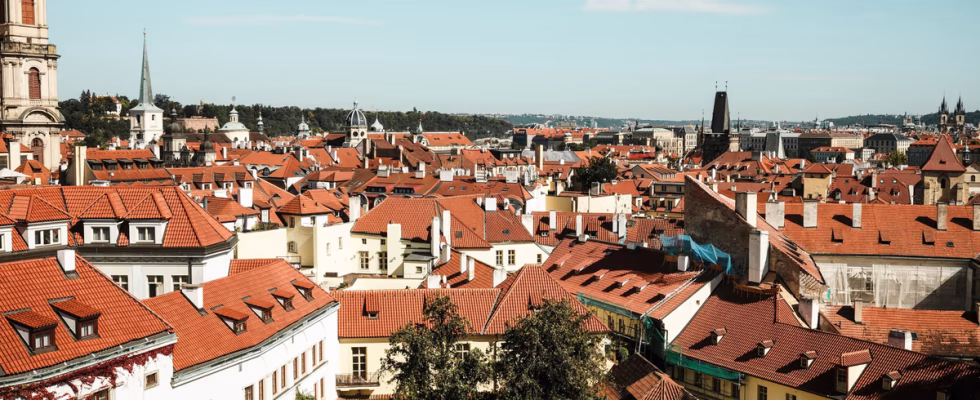 Visiter Prague avec un guide francophone : les incontournables à découvrir