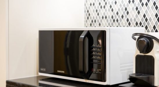 Four micro-onde : Samsung MC32j7055ct Test : Examens et prix