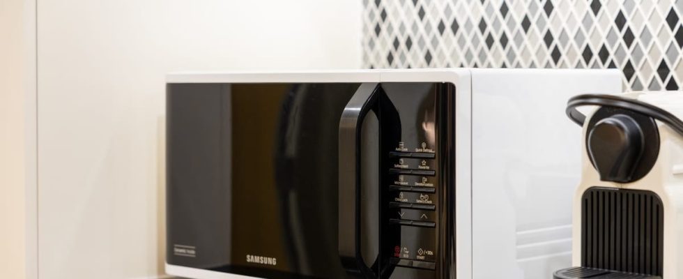 Four micro-onde : Samsung MC32j7055ct Test : Examens et prix
